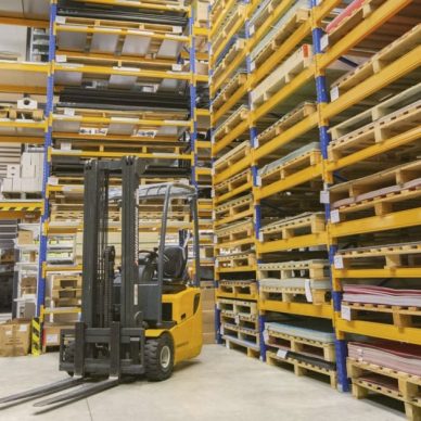 The Warehouse Automation Dilemma: Why 80% of 3PLs Are Stuck Between Two Bad Options Solving-the-Warehouse-Automation-Dilemma-for-Modern-3PLs